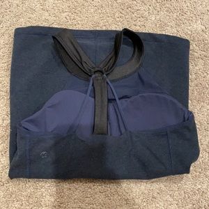 Lululemon size 6 workout tank built in bra